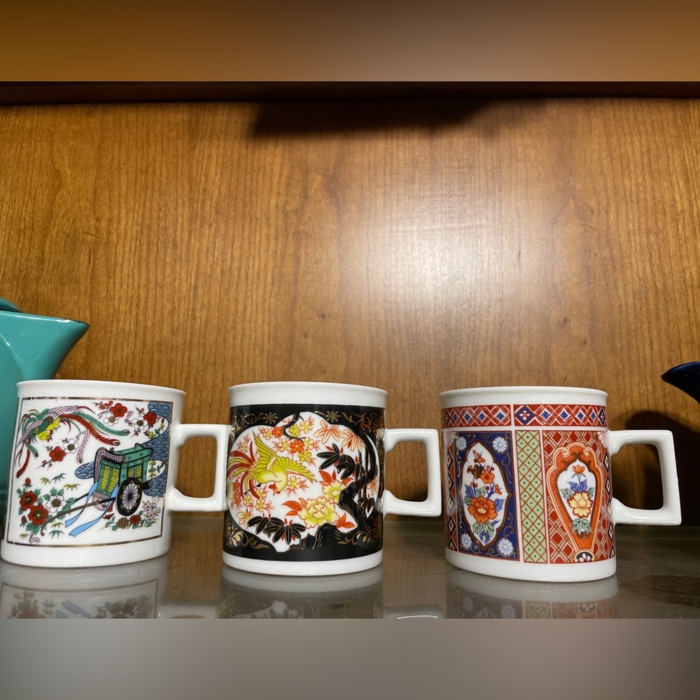 Elegant Asian Ceramic Mug Set Intricate Patterns tea cups set of 3 colorful gold
